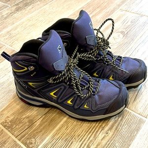 Salomon Women's X Ultra 3 Mid GTX Hiking Boots - Size 8